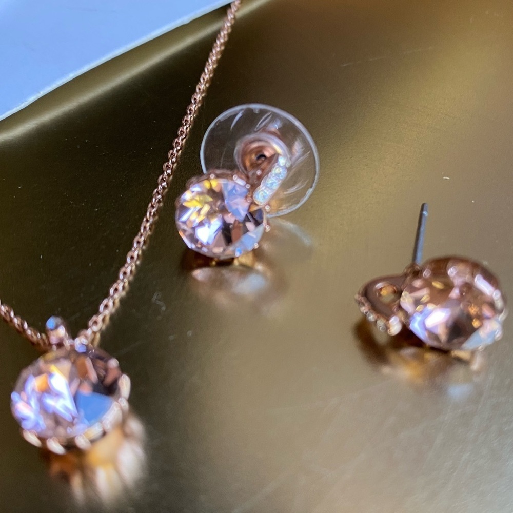Swarovski crystals necklace and earrings set